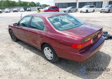 2000 Toyota Camry Le from USA, damaged, VIN 4T1BG22K4YU993484